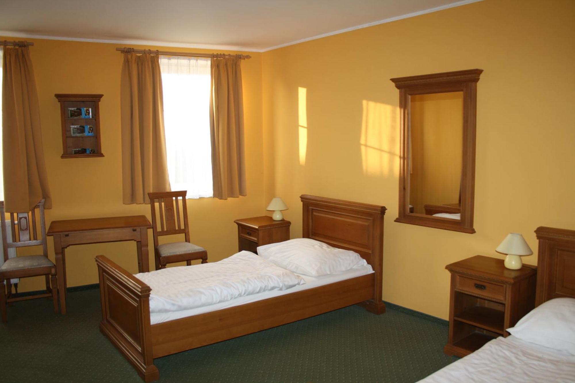 Hotel Boucek Mochov المظهر الخارجي الصورة